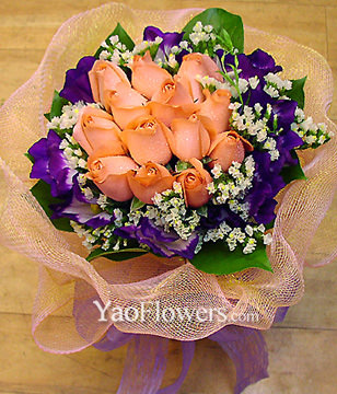 12 Pink Roses