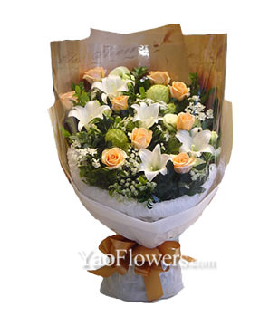 12 Yellow Roses,3 Lilies