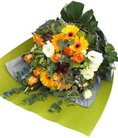 8 Stems Rosa , 5 Stems Gerbera & Greens