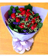 16 Red Roses
