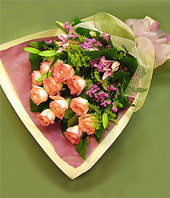 12 Pink Roses,2 Lilies