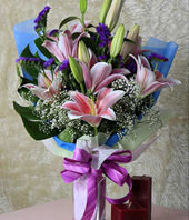 Pink Lily Handbouquet 