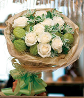 9 White roses