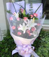 3 Lilium,15 Diana roses