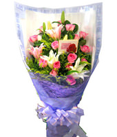 16 Pink Roses,3 lilium