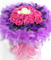 22 Purple and white roses