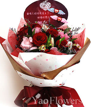 7 Red roses,lily