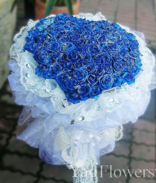 99 Blue Roses
