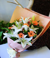5 White Lilies