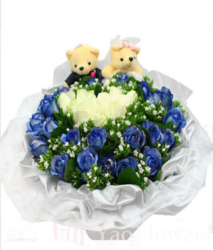11 White Roses,22 Blue Roses,Green Leaves