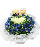 11 White Roses,22 Blue Roses,Green Leaves