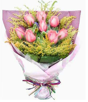 8 pink roses, goldenrod