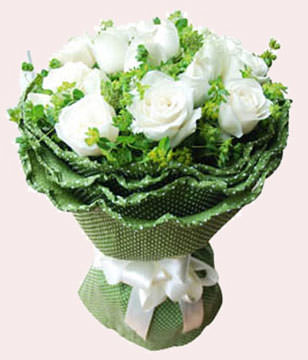 19 white roses