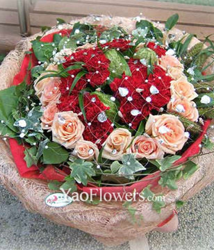 33 Red carnations,18 Diana roses