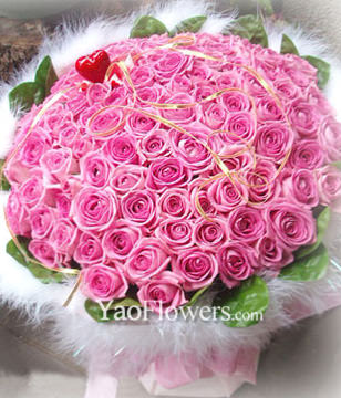 99 Purple Roses with top class