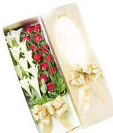 9 Lilies ,12 Red roses in a cute box 