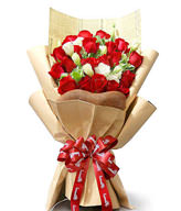 19 red roses, the white dragon gallbladder right amount, the snow-on-the-mountain euphorbia (or replaces with gardenia leaf) matches
