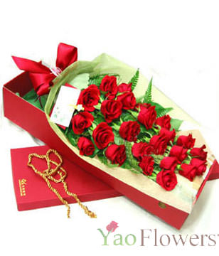 24 Red Roses,Green Leaves,Gift Box Included