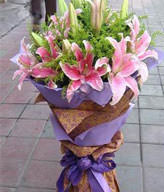 6 Pink Perfume Lily, with Oriole