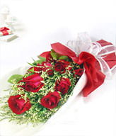 11 Red Roses,Green Leaves