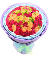 32 red carnations, 20 yellow carnations,with leaves of gold 