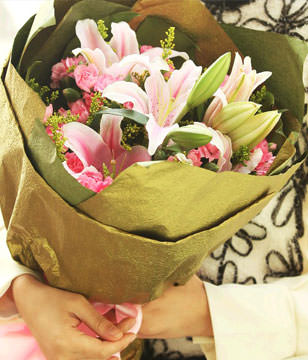 20 carnations and 3 lilies