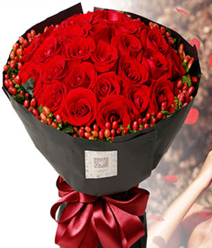 33 Red Roses