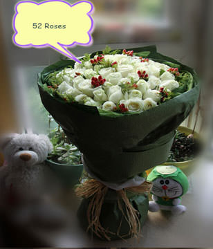 52 white roses