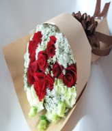 12 Red roses,lace materials