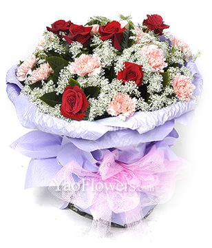 6 red roses,12 champagne carnation