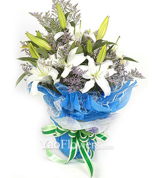 5 white Lilium