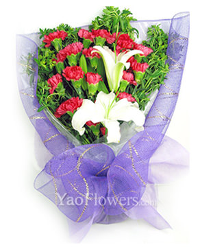 24 Peach Red Carnation ,2 lilies