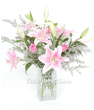 6 Pink roses,5 pink liliums