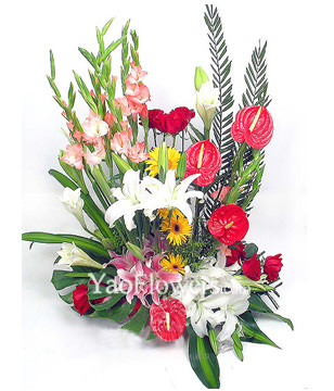12 Gladiolus,2 White Lilium, 12 Red roses