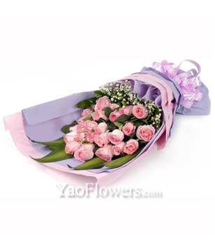 33 Pink roses with green foliages