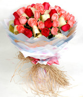 12 red roses,21 pink roses