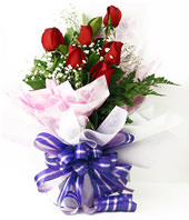 6 red roses