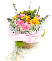 18 pink carnations,15 yellow gerbera