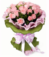 33 Pink roses with rich Gardenia leaves