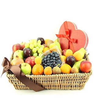 Gift Basket of Fresh Fruits