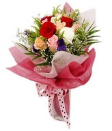 12 mixed roses hand bouquet