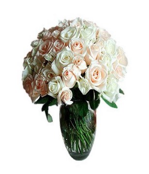 Posy of peach and ecru roses
